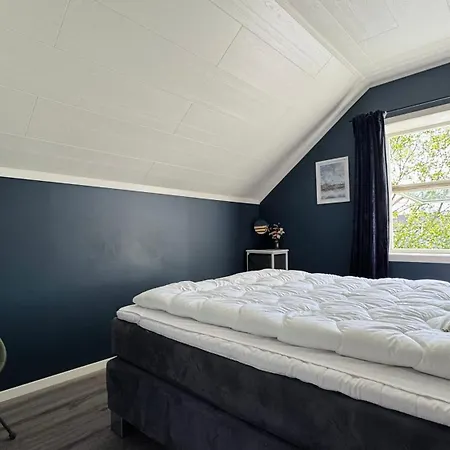 Live Like A Local In Leknes, Sleeps 6, Free Parking